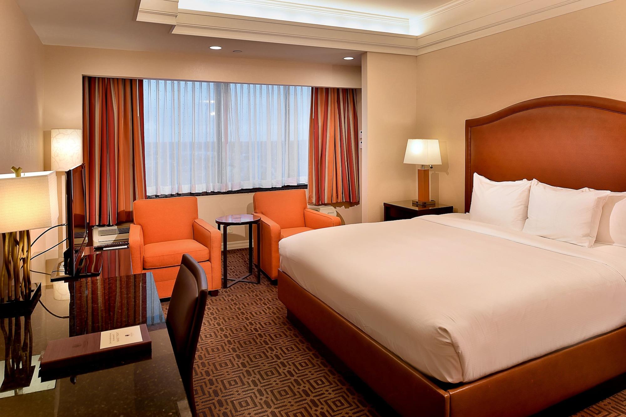 Doubletree By Hilton Hotel St. Louis - Chesterfield Exterior photo