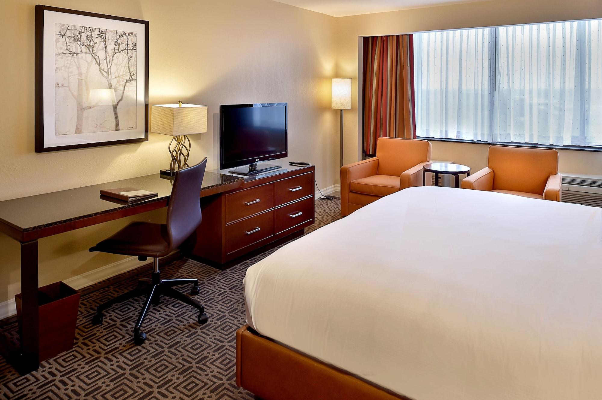 Doubletree By Hilton Hotel St. Louis - Chesterfield Exterior photo