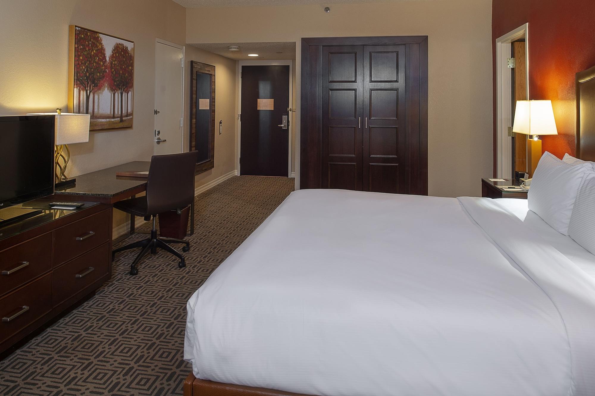Doubletree By Hilton Hotel St. Louis - Chesterfield Exterior photo