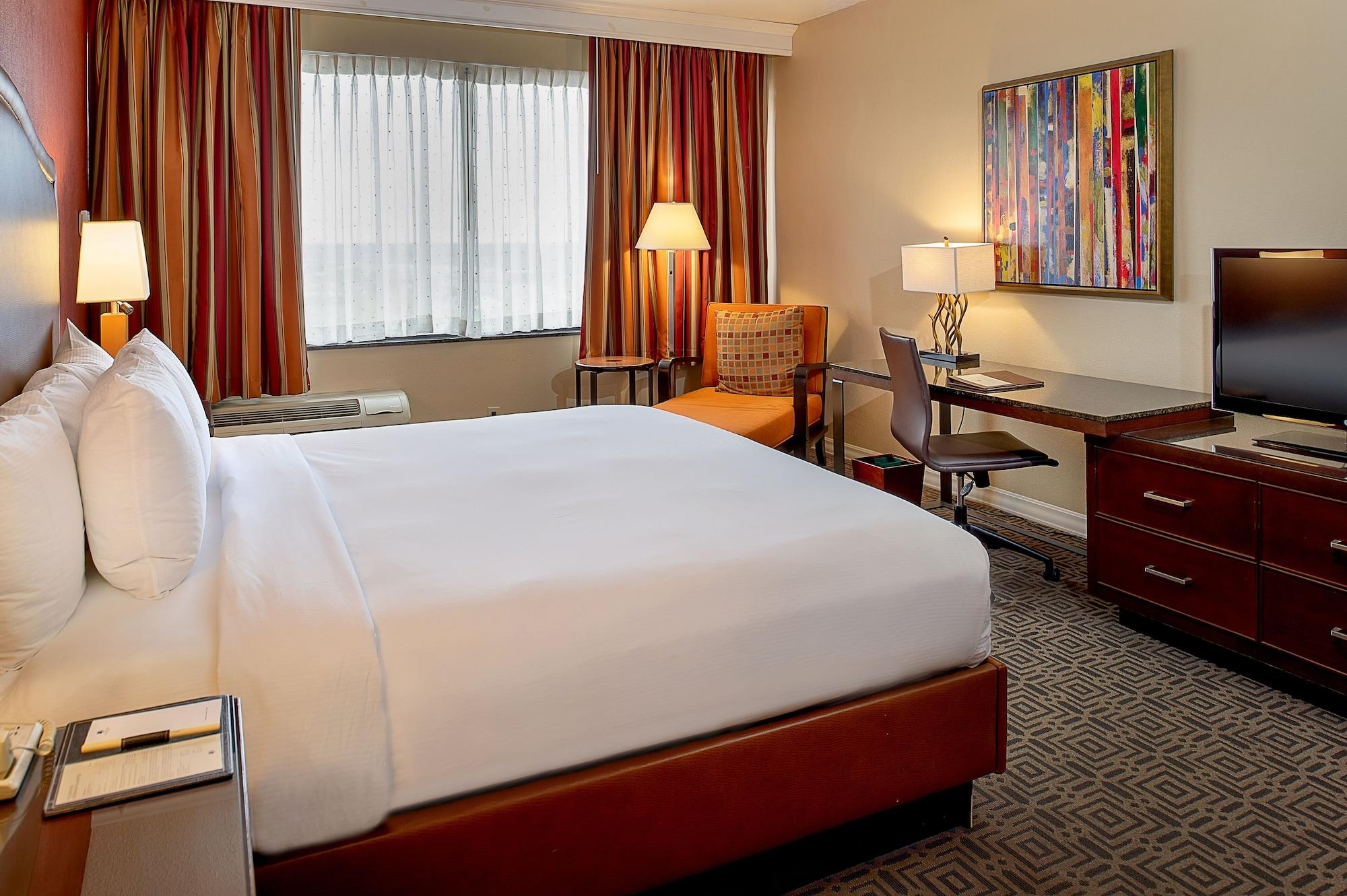 Doubletree By Hilton Hotel St. Louis - Chesterfield Exterior photo