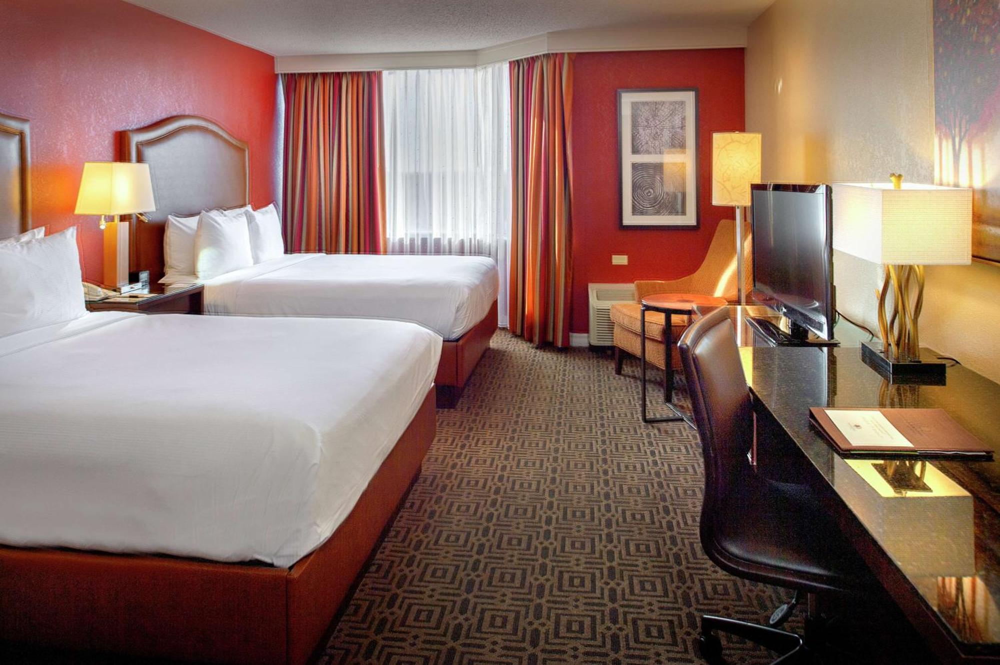 Doubletree By Hilton Hotel St. Louis - Chesterfield Exterior photo