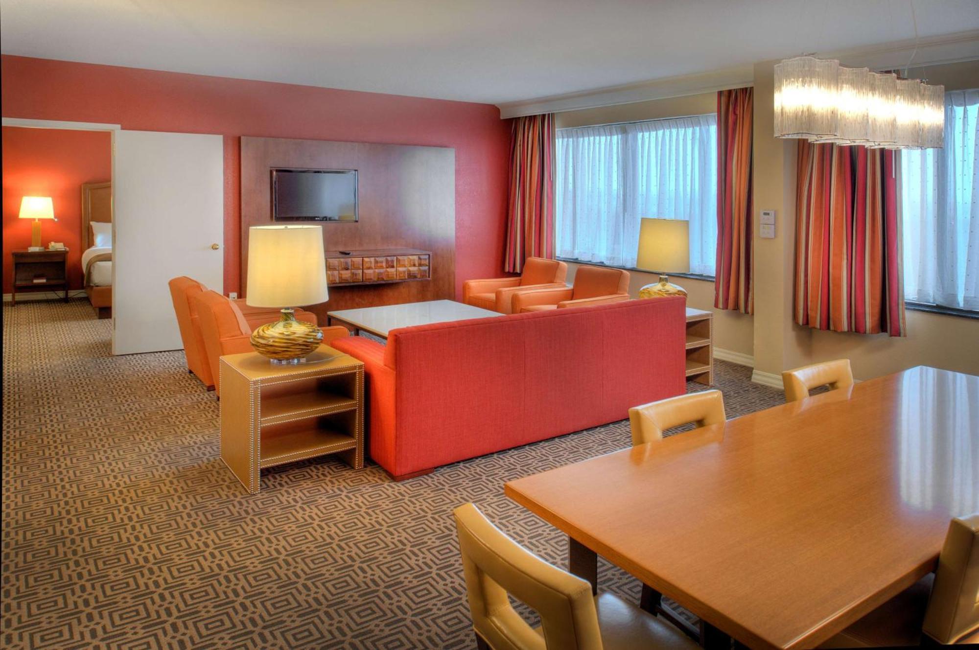Doubletree By Hilton Hotel St. Louis - Chesterfield Exterior photo