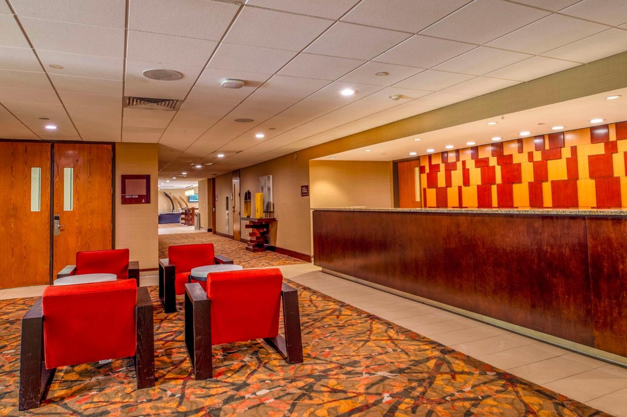 Doubletree By Hilton Hotel St. Louis - Chesterfield Exterior photo