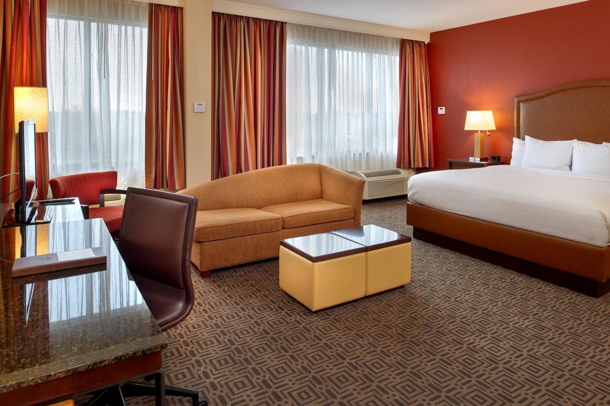Doubletree By Hilton Hotel St. Louis - Chesterfield Exterior photo