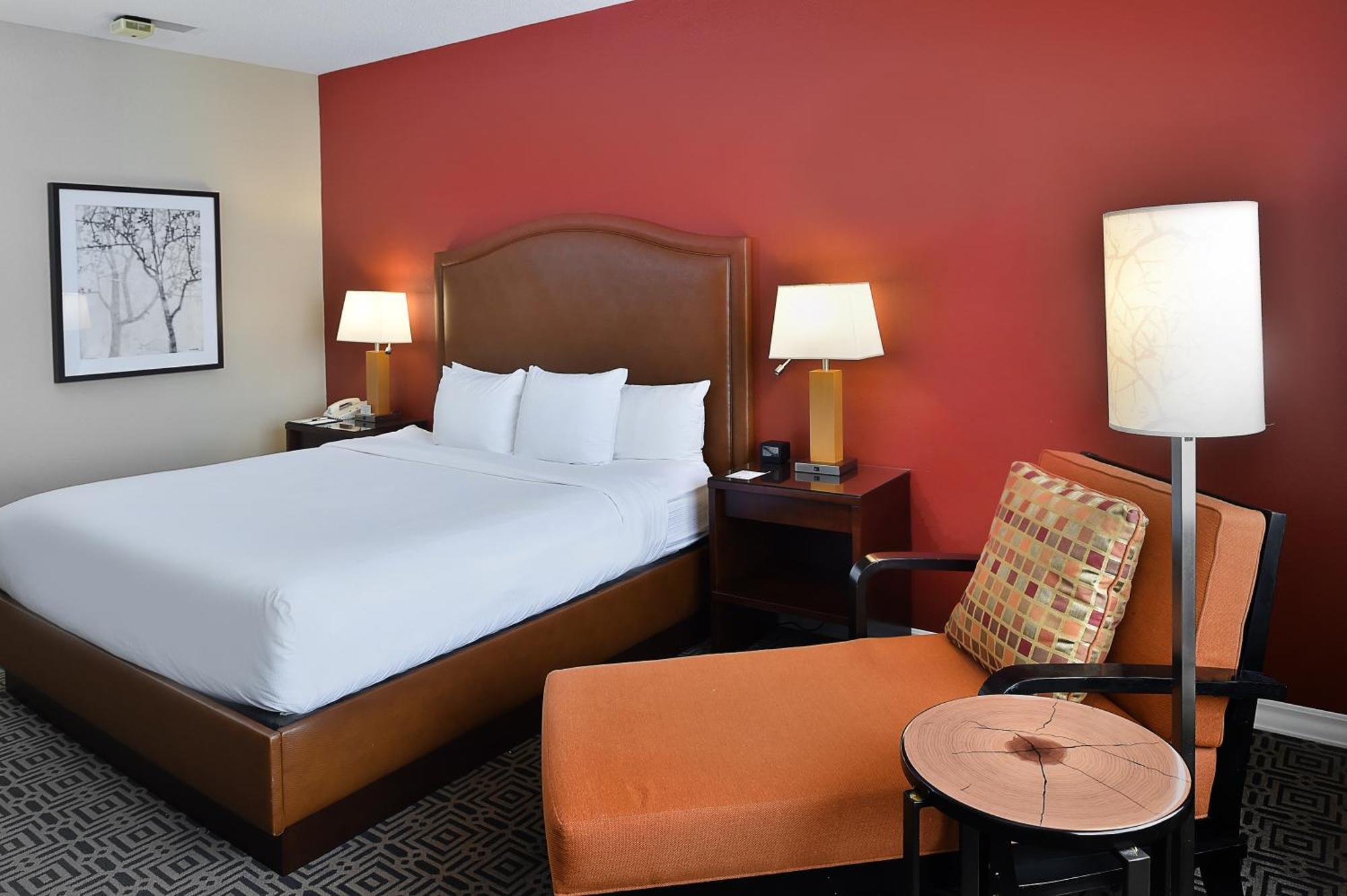 Doubletree By Hilton Hotel St. Louis - Chesterfield Exterior photo